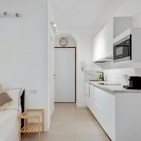 Apartment Wonderful Studio In Pta Romana 10 Mins From Duomo By Easylife *