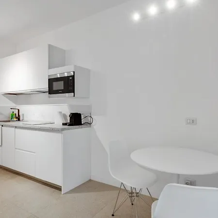 Wonderful Studio In Pta Romana 10 Mins From Duomo By Easylife Apartamento *
